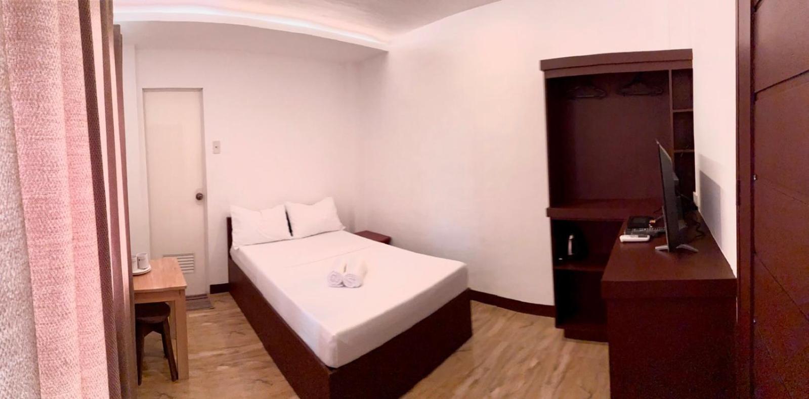 Kampotel Davao Bagian luar foto